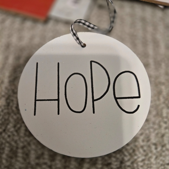 COPY - LOT OF 14 - VARIETY OF CHRISTMAS HOLIDAY DECOR/ORNAMENTS/SIGNS - Picture 3 of 14